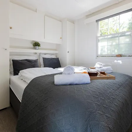 73, Ponds - Kampina - Cycling - Airco - Tranquil! - Recreational Only Chalet Oisterwijk