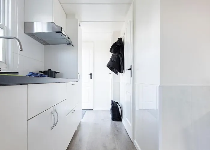 Chalet 73, Ponds - Kampina - Cycling - Airco - Tranquil! - Recreational Only Oisterwijk