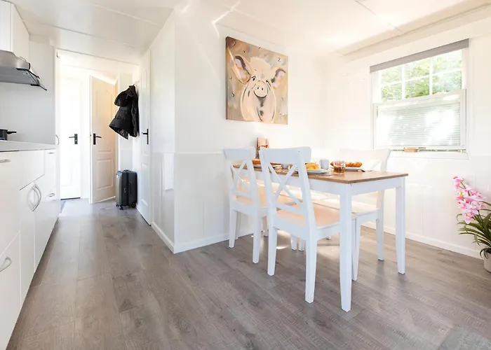 73, Ponds - Kampina - Cycling - Airco - Tranquil! - Recreational Only Chalet Oisterwijk